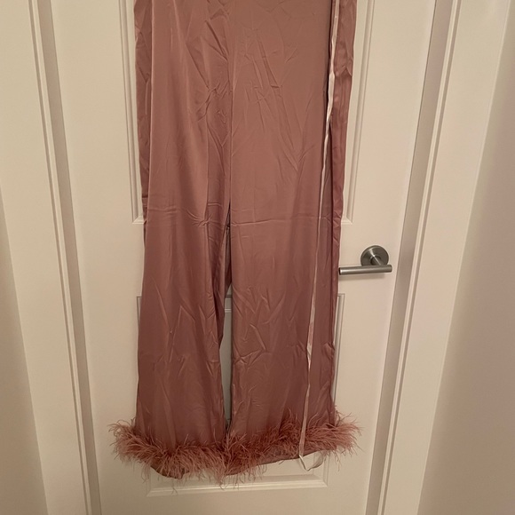 Missguided blush satin feather trim pants size 14 - Picture 5 of 5
